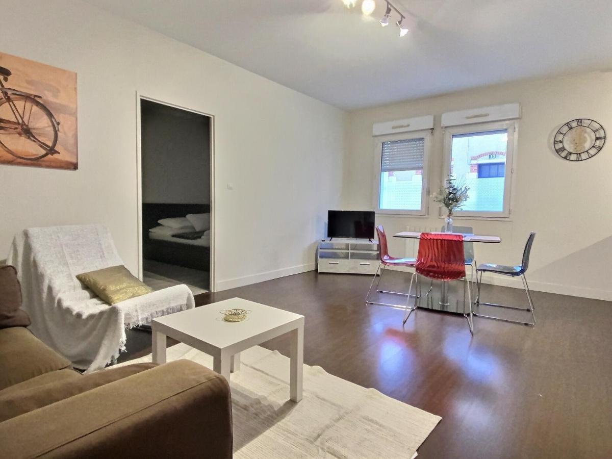 Appartement En Residence, Blois Buitenkant foto